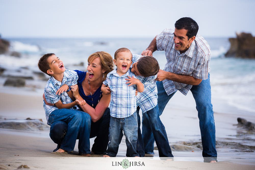 family beach pictures color coordination