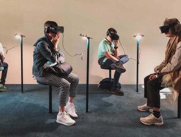 augmented reality vs virtual reality players with headsets