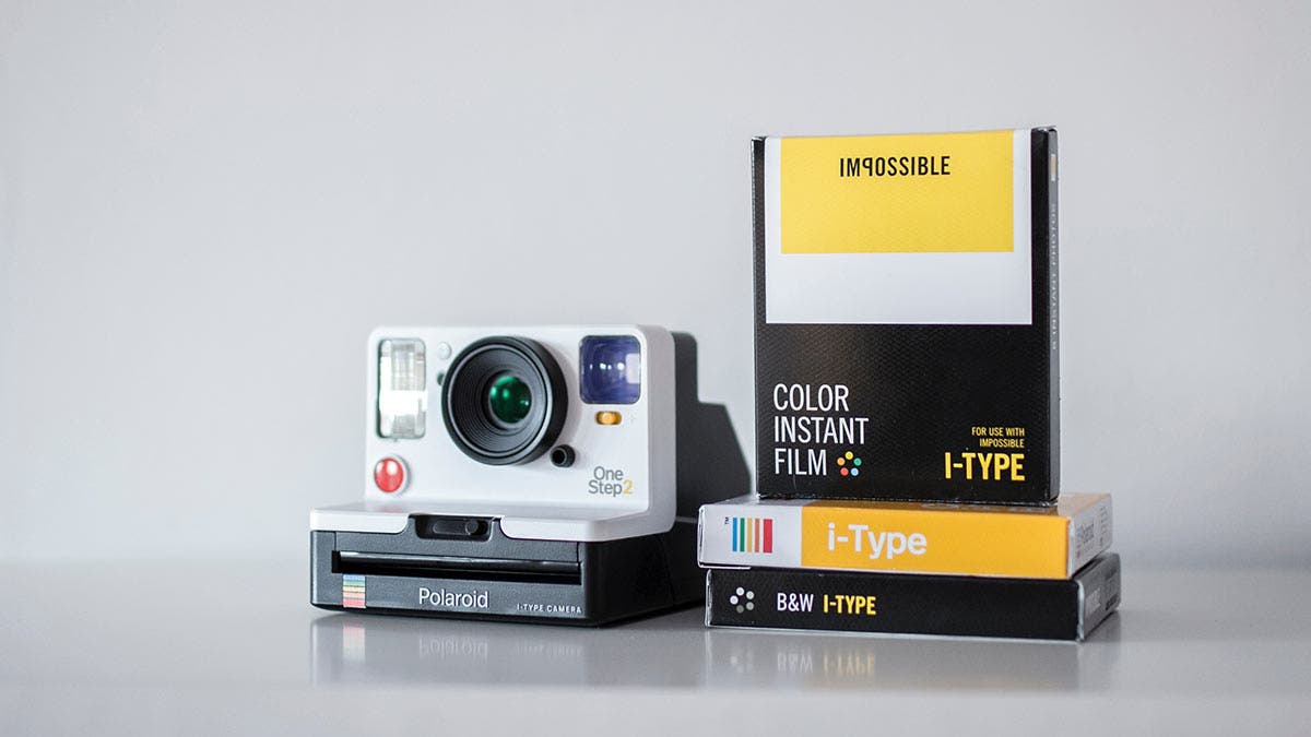 Polaroid I-type Color Instant Film for the Polaroid Now and Onestep2  Cameras Brand-new 2023 Stock Classic White Frame 