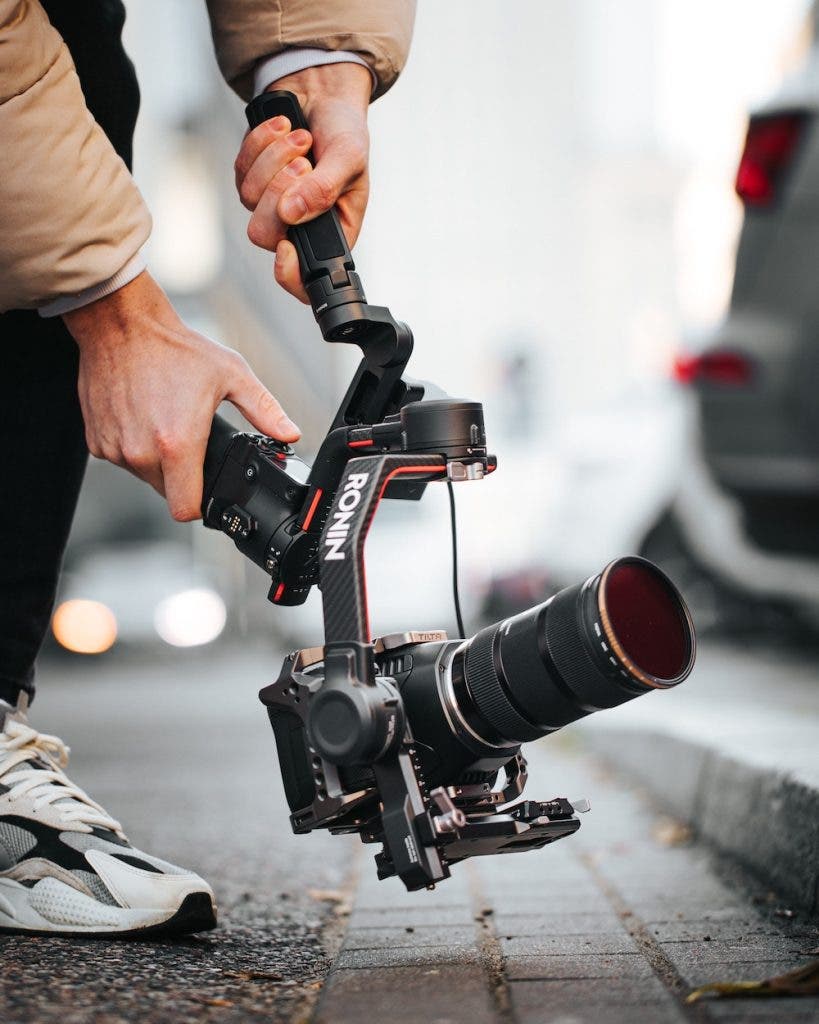 Gimbal vs Slider: Which Video Stabilizer is Right for You? - 42West