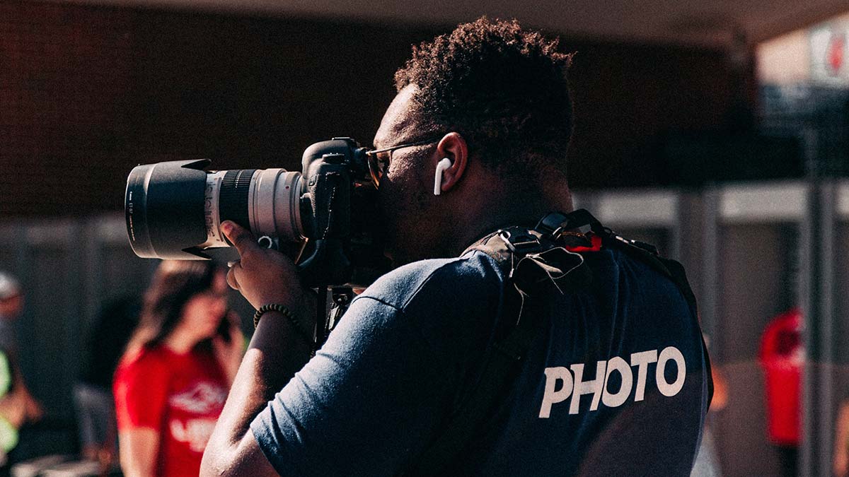 What is the Best Camera for Sports Photography? - 42West, Adorama