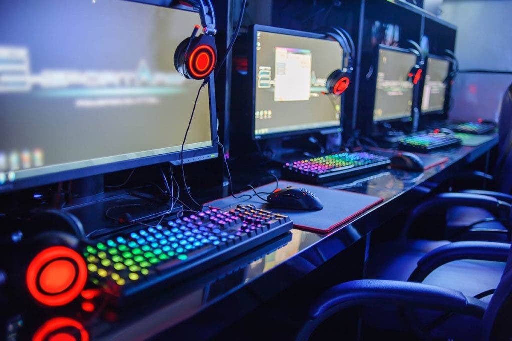 esports club gear computers