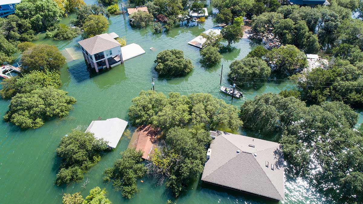 Drones for disaster shop management