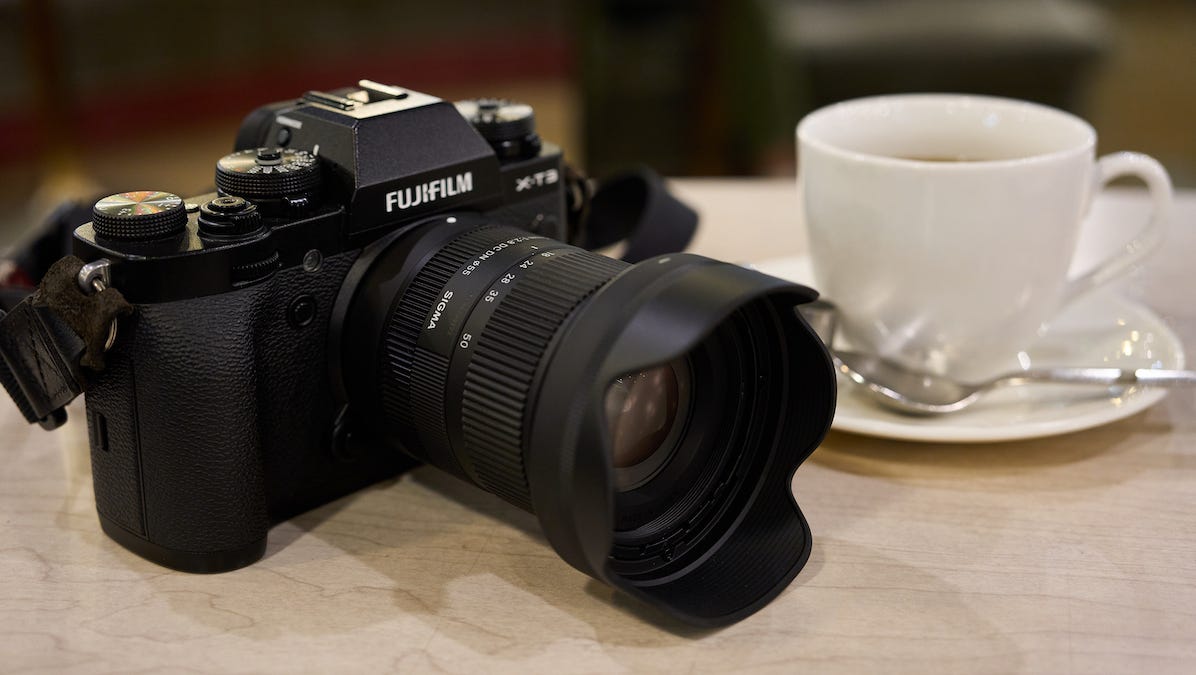 Sigma 18-50mm f/2.8 DC DN Contemporary Lens for Fujifilm X 585975