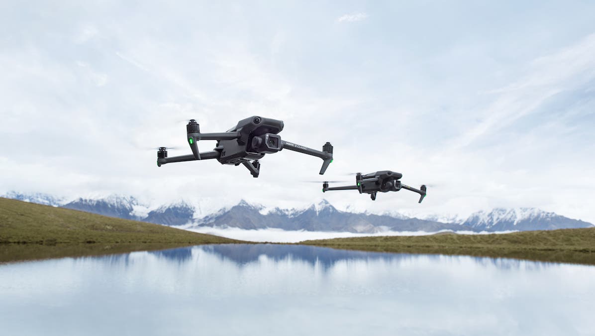 DJI Mavic 3 Pro vs. Mavic 3 vs. Mavic 3 Classic: How Do They Compare? - DJI  Store