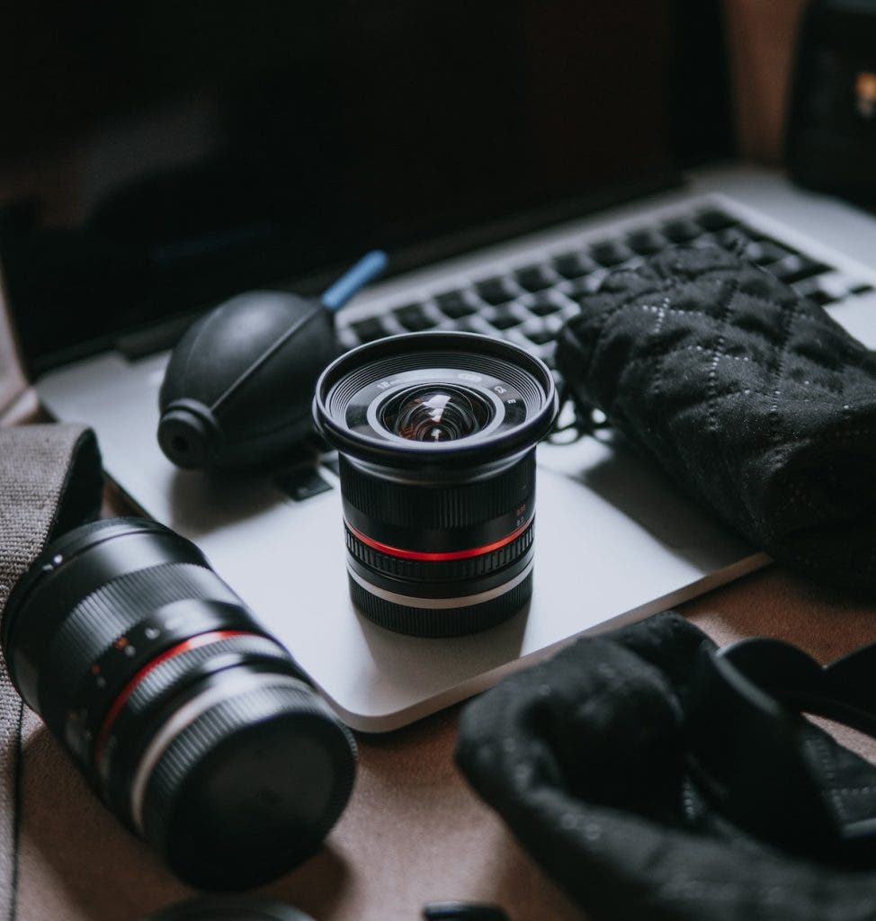 What Should be in Your Camera Lens Cleaning Kit 42West