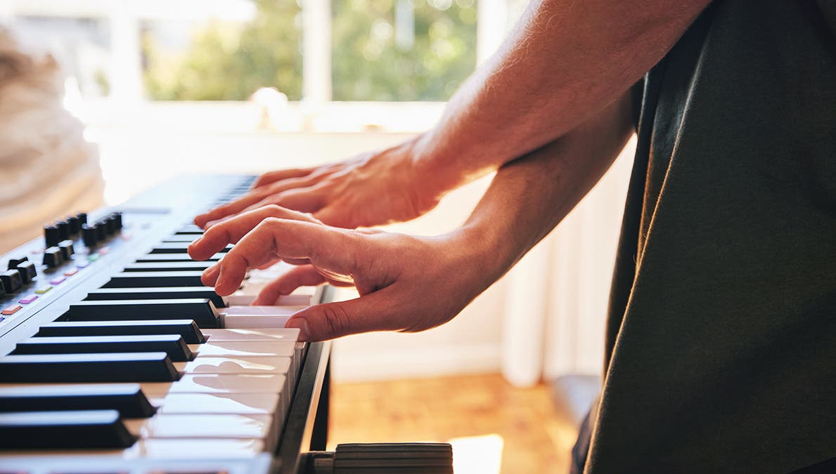 The Benefits of Playing the Keyboard and How to Get Started