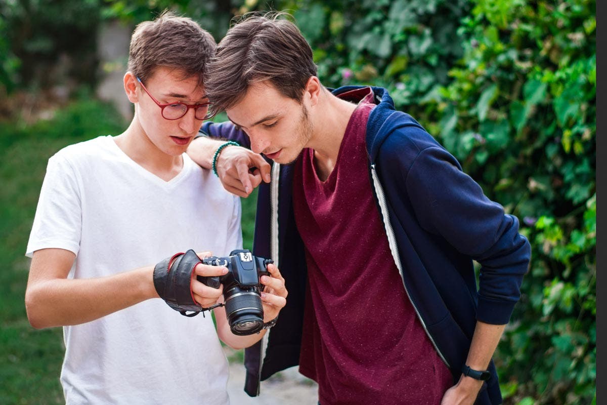 Choose the Best Camera for Beginners: 6 Key Factors