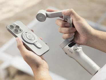 A person observing the DJI osmo mobile 7 specs