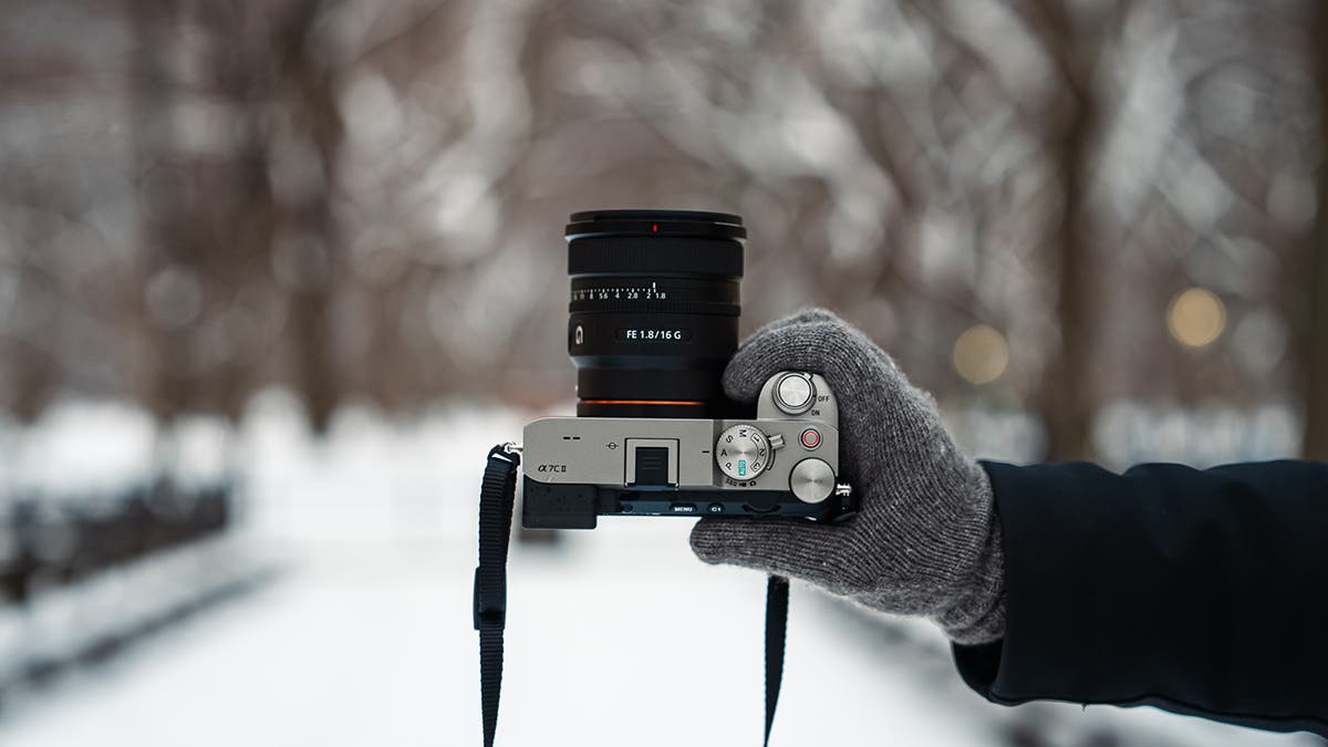 Sony FE 16mm 1.8 G Lens