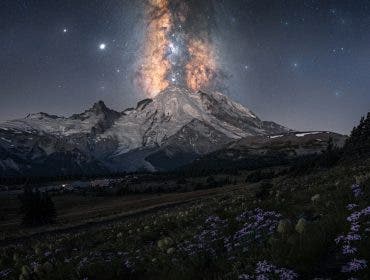 wide-angle astrophotography image