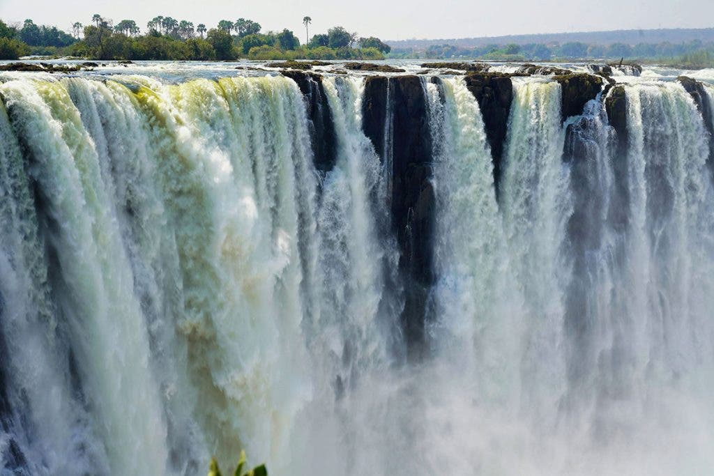 waterfall in Zimbabwe spring photography