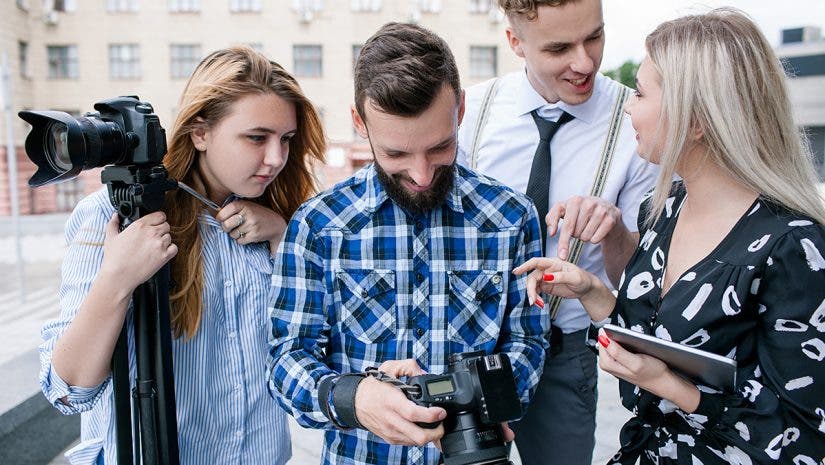 Photographers chatting and staying in the loop.jpeg
