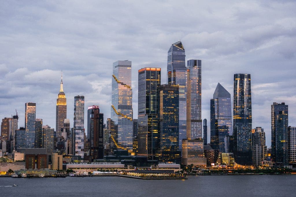 Images created by Omar Gonzalez with the new FUJIFILM X-E5