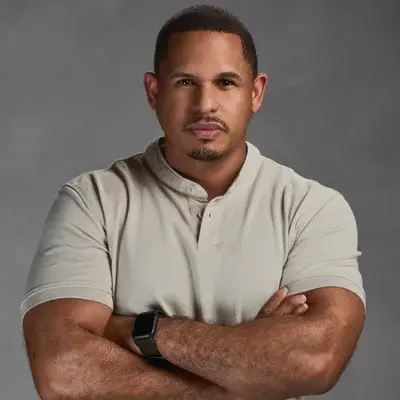 Samuel-Bouret-Headshots7605