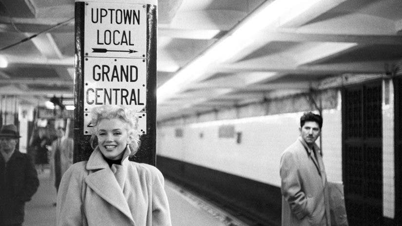 NEW YORK - MARCH 24: Actress Marilyn Monroe takes the subway in Grand Central Station on March 24, 1955 in New York City, New York. (Photo by Ed Feingersh/Michael Ochs Archives/Getty Images)