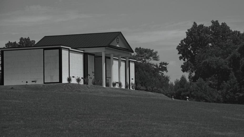 Example photo taken with the built-in Leica monochrome feature in the LUMIX G9II