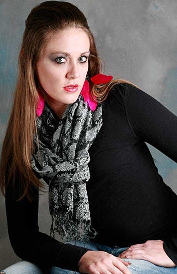 Portrait Photography Beauty Dish sample image
