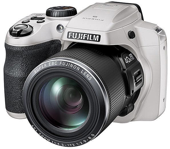 Fujifilm FinePix S8200/S8500
