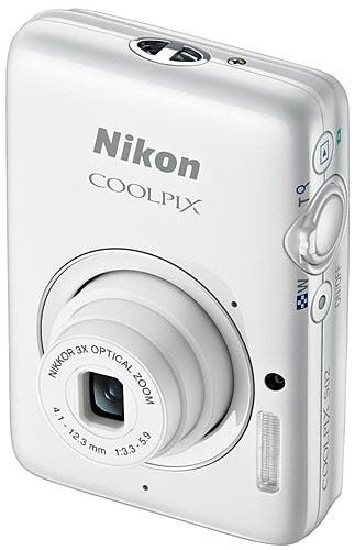 Nikon S02
