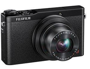 compact digital camera