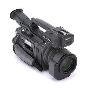 Used Sony DSR-PD150 3 CCD Mini DVCAM/Mini DV Camcorder - (2,970