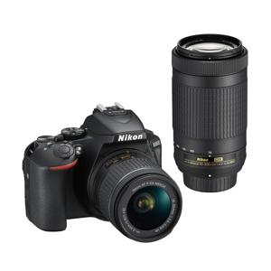 Nikon D5600 レンズ4本 三脚 バッグ付き Nikon D5600 レンズ4本 三脚 バッグ付き