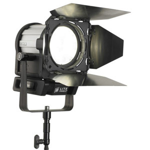 Litepanels Inca 4 LED Fresnel Light - VENDU EN L'ÉTAT (AS-IS) - Pour Pièces