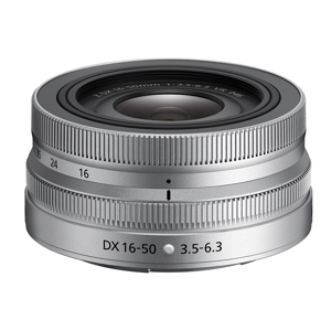 超美品 NIKON D200 箱付　説明付 ショット数 8,505枚 B616 超美品 NIKON D200 箱付 説明付 ショット数 8,505枚 B616 2025年