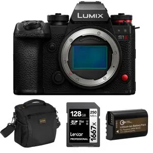 LUMIX S1 バッテリー2本つき シャッター数2320 LUMIX S1 バッテリー2本つき シャッター数2320 LUMIX S1 バッテリー2本