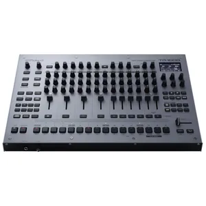Roland TR-1000 Classic Hybrid Sampling Drum Machine TR-1000