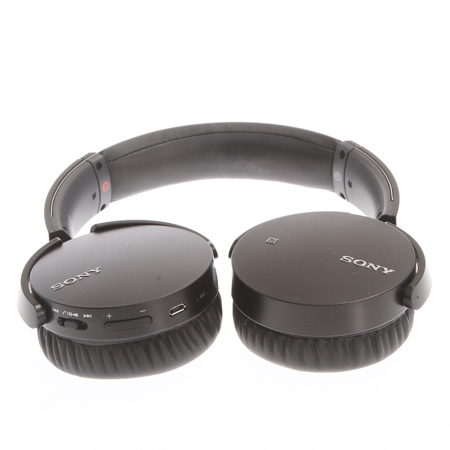 Used Sony MDR-XB650BT EXTRA BASS Bluetooth Headphones - Black SKU#1210684  MDRXB650BT/B