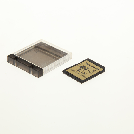 Panasonic RP-SDUB32GAK 32GB Gold-Series Class 10 SDHC Memory Card - SKU#1310315