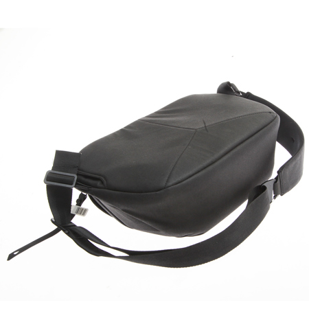Peak Design 5L Everyday Sling Bag for DSLR/Mirrorless Body and 1-2 Lenses, Black
