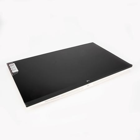 Used LG UltraFine 32UN650-W 31.5