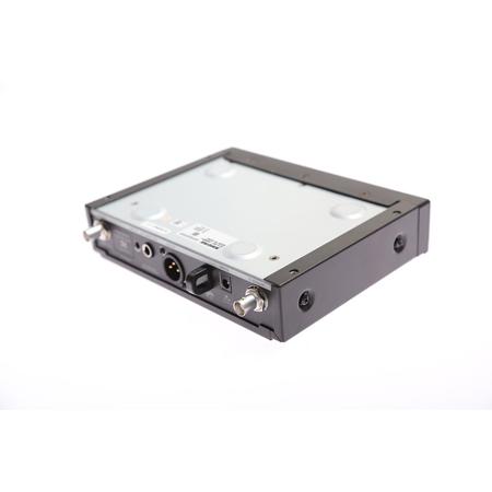 Shure BLX4R Wireless Rackmount Receiver - M15: 662-686 MHz SKU#1550766