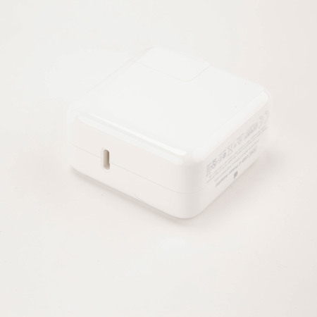 Used Apple 30W USB-C Power Adapter for iPhone XS/XS Max/XR/X/8/8 Plus, iPad  Pro 10.5