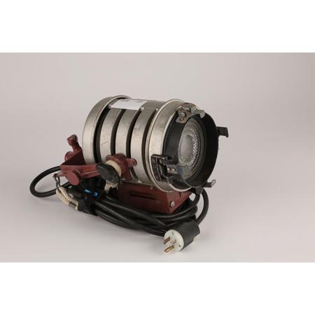 Mole-Richardson 4821 650W Tweenie II Solarspot Fresnel Tungsten Light - #1582168
