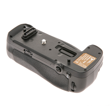 Green Extreme MB-D18 Multi-Power Battery Pack Replacement Battery Grip for Nikon D850