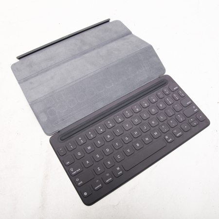 Used Apple Smart Keyboard for 10.5