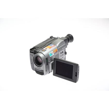 Sony CCD-TRV52 8mm Analog Handycam Camcorder - SKU#1627777