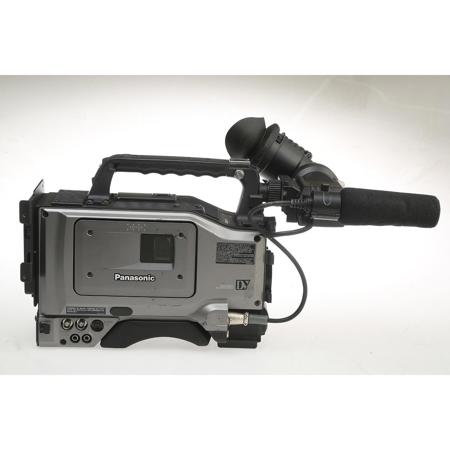 USED Panasonic AG-DVC200 1/2