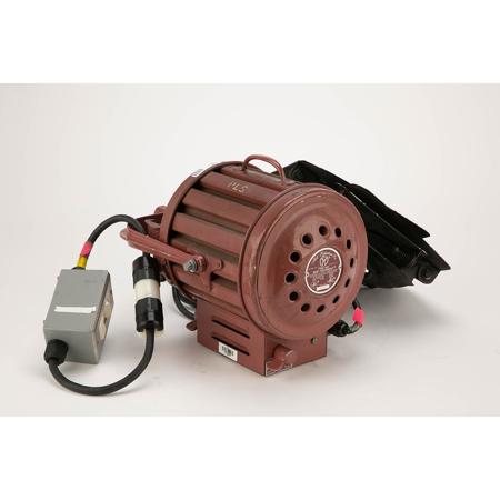 Mole-Richardson Baby 1000 Watt Solarspot Tungsten Fresnel Light - TYPE 407