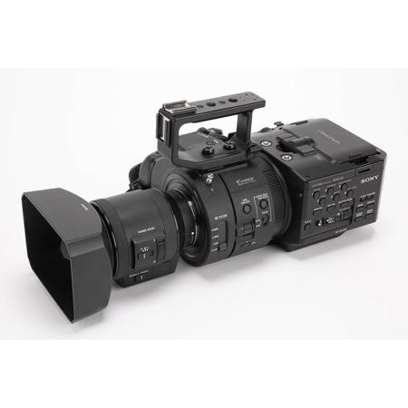 Sony NEX-FS700R Super 35 Camcorder with 18-200mm f/3.5-6.3 PZ OSS Lens (710 Hours)