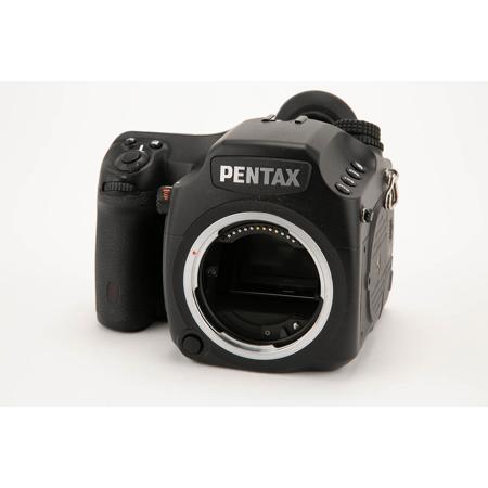 Pentax 645D Medium Format 40 Megapixel Digital SLR Camera Body, 3.0" TFT Color LCD, NTSC, PAL