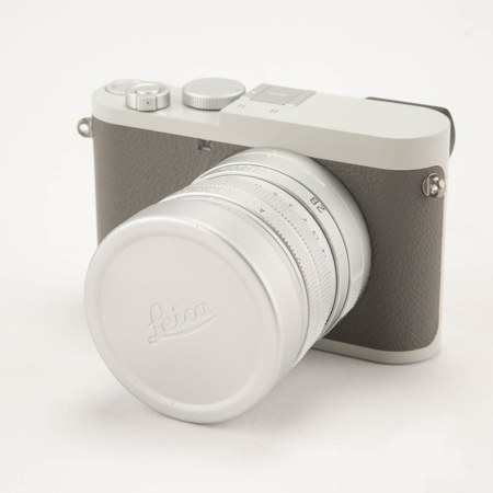 leica q2 adorama