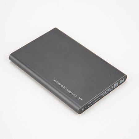 Samsung T7 1TB USB 3.2 Portable SSD - SKU#1673122