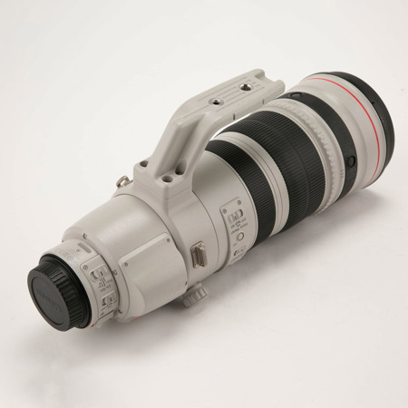 USED Canon EF 200-400mm f/4L IS USM with Built-in Extender 1.4x Lens