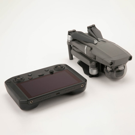 Dji mavic pro 2 on sale smart controller bundle