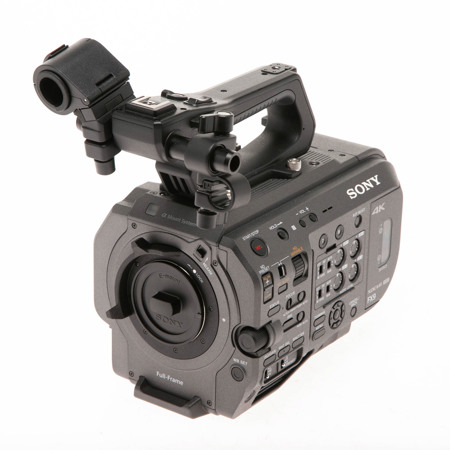 Sony PXW-FX9 XDCAM Full-Frame Camera System with FE PZ 28-135mm f/4 G OSS Lens (10 Hours)